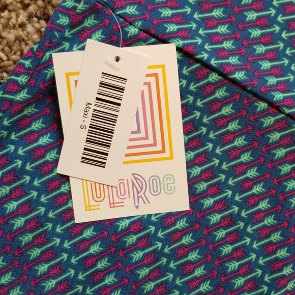 Brand new Lularoe maxi skirt with sweet arrow prin - Picture 2 of 4